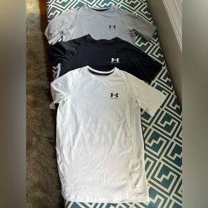 Under Armour Short Sleeve Tech Tees size M with Black Logo. Set of 3.